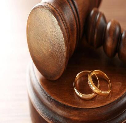 Non-Muslim personal status court issues first marriage contract in Abu Dhabi.