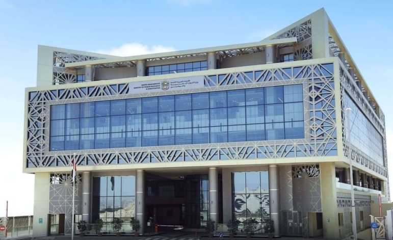 MoHRE raises minimum wage for Emiratis in private sector to AED6,000 per month, effective 1 January